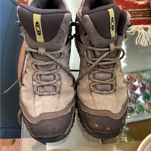 SALOMON Shoes Womens 7.5 Brown Leather Gore-Tex Contagrip Hiking Boots